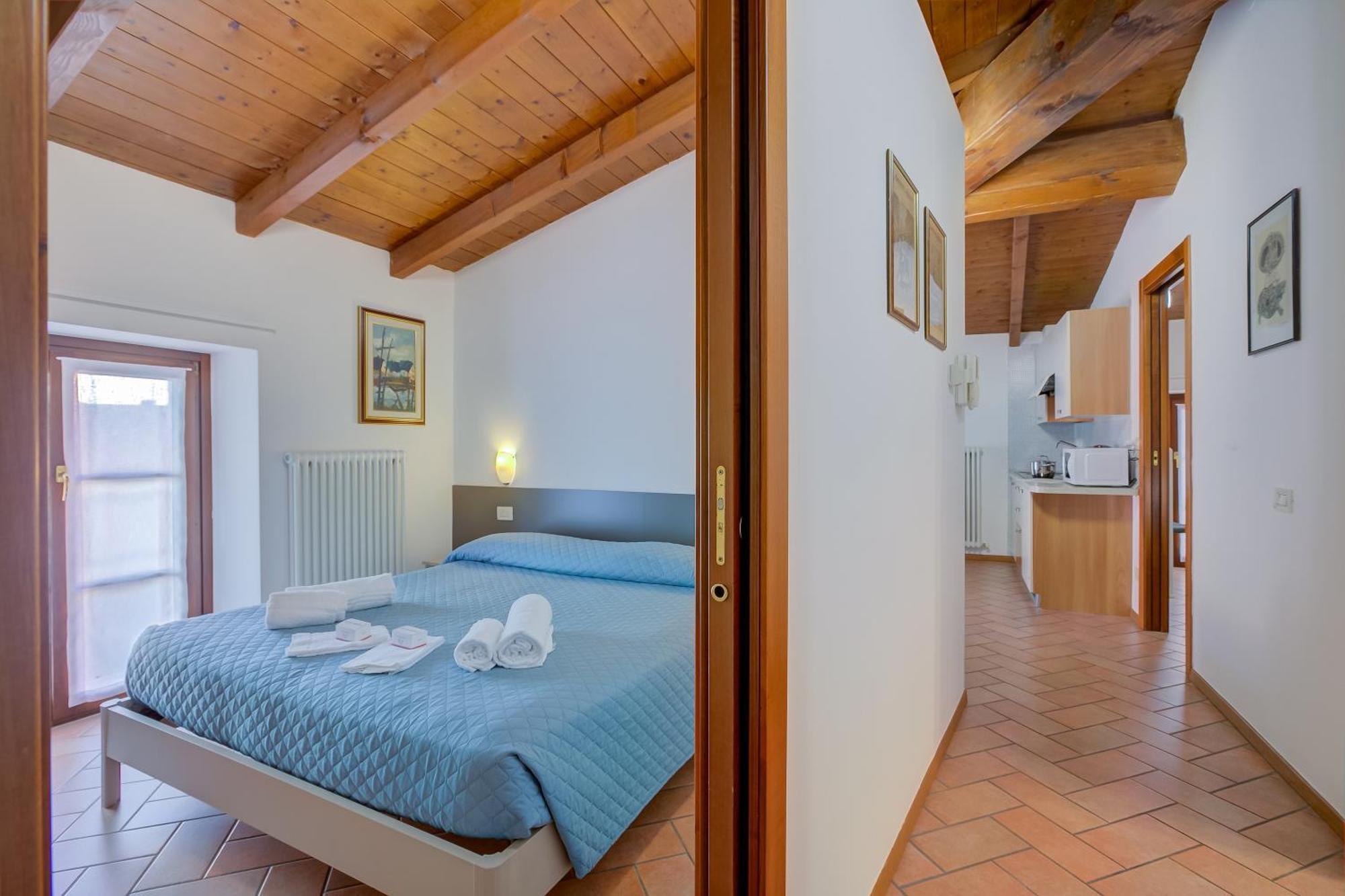 Casa Alpino Aparthotel Riva del Garda Luaran gambar