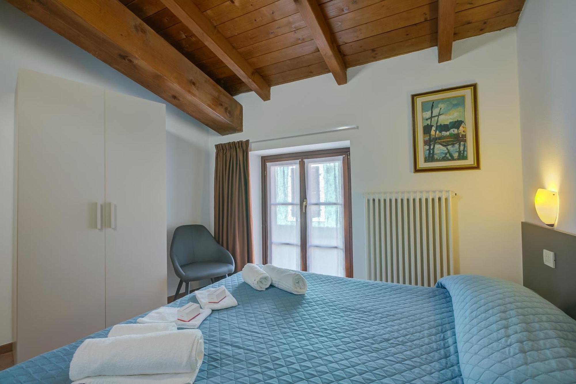 Casa Alpino Aparthotel Riva del Garda Luaran gambar