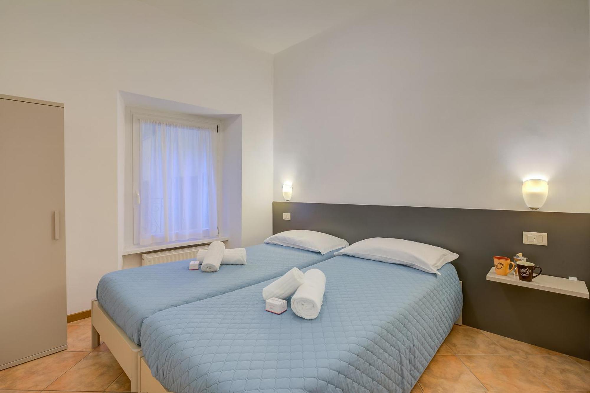 Casa Alpino Aparthotel Riva del Garda Luaran gambar