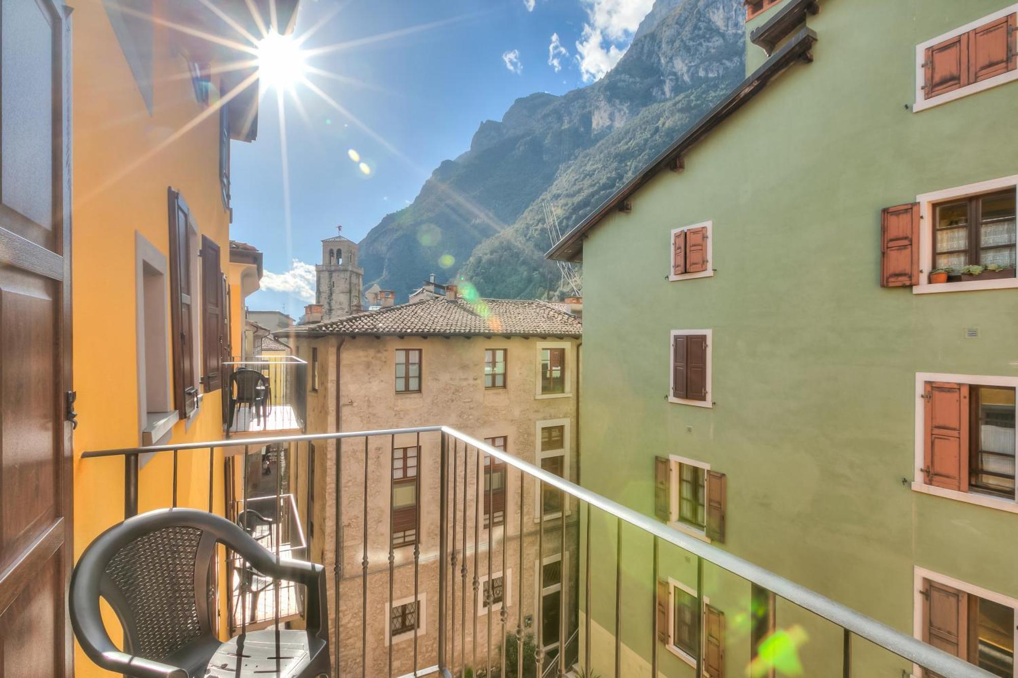 Casa Alpino Aparthotel Riva del Garda Luaran gambar