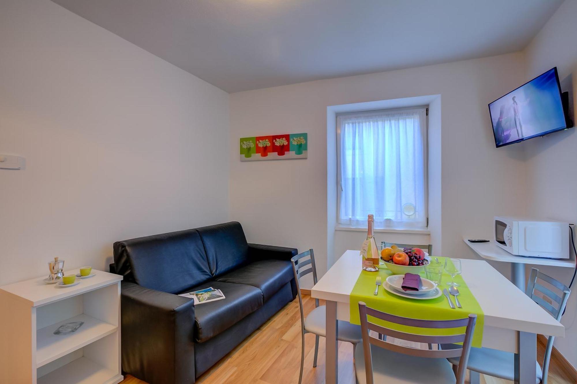 Casa Alpino Aparthotel Riva del Garda Luaran gambar