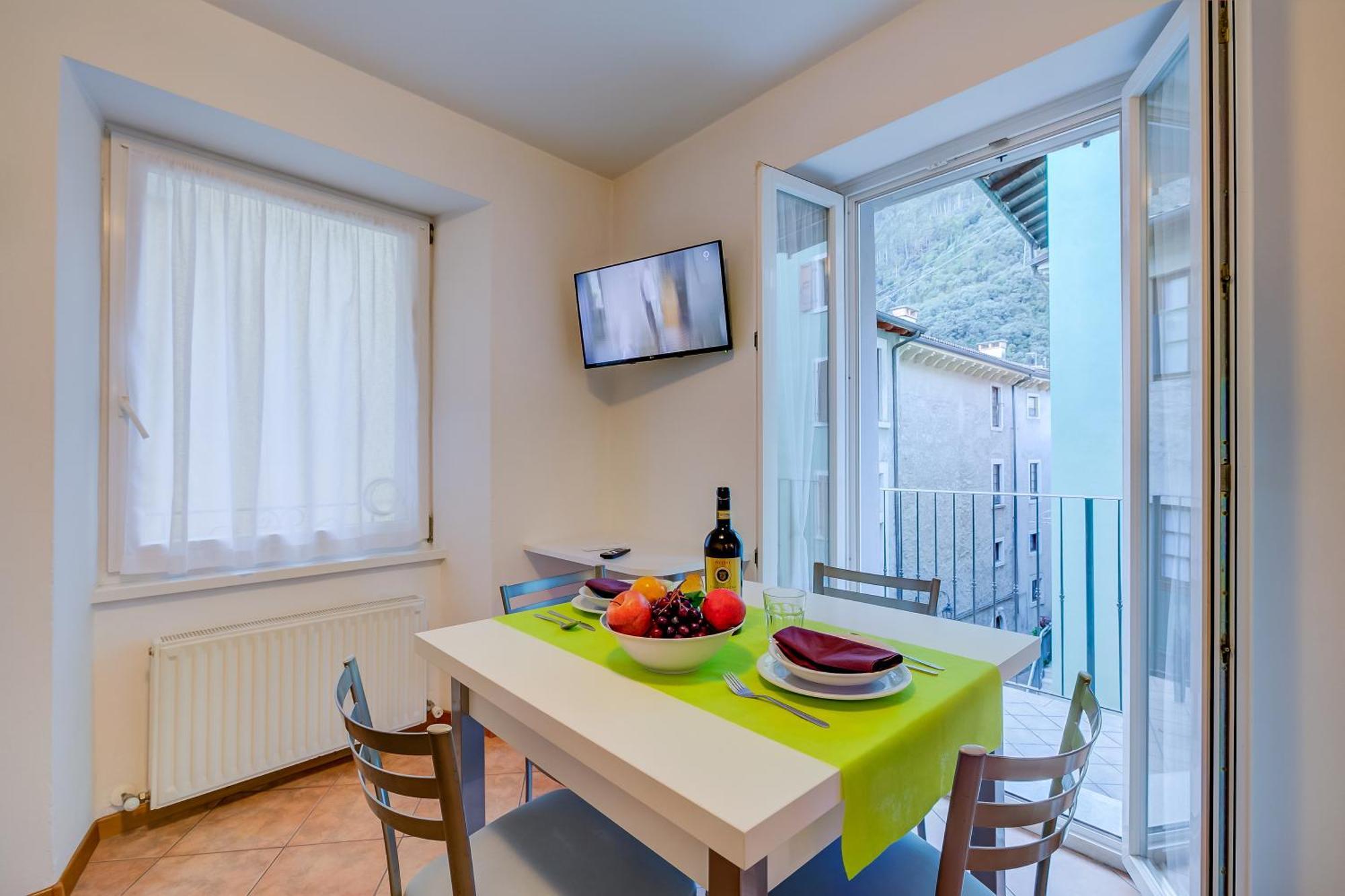 Casa Alpino Aparthotel Riva del Garda Luaran gambar